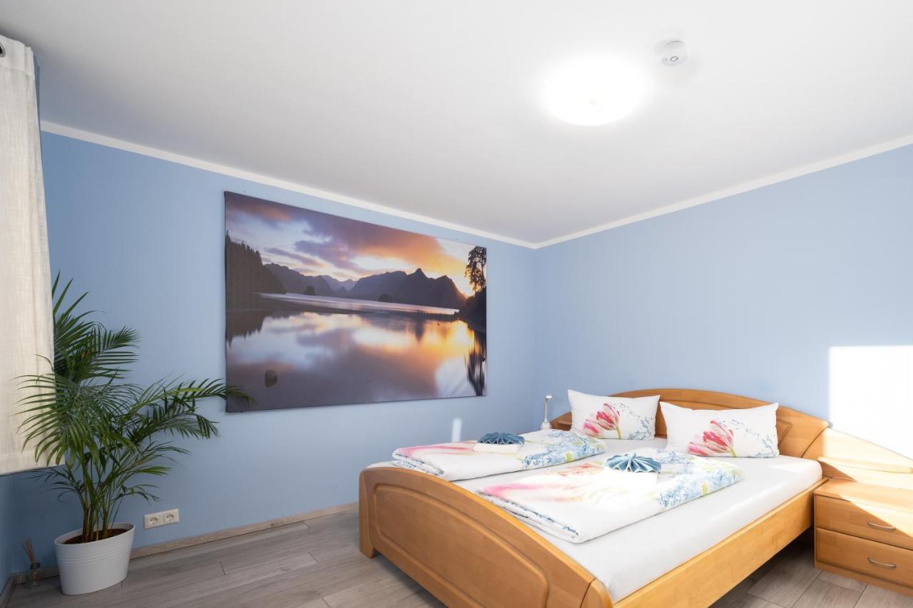 Familienfreundliche 3-Zimmer-Ferienwohnung Saal an der Donau Екстер'єр фото
